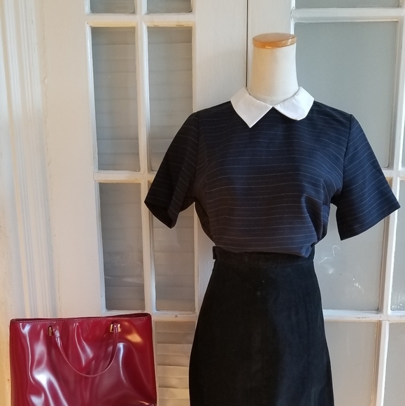 Top - Picture 2 of 10